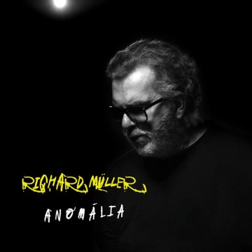 Anomália (2020)