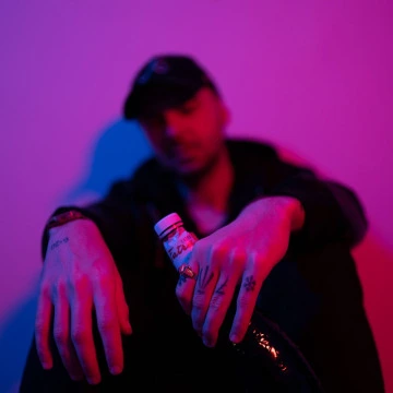 Nepijete viacej vody (2019)