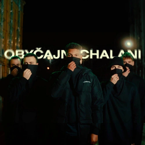OBYČAJNÍ CHALANI