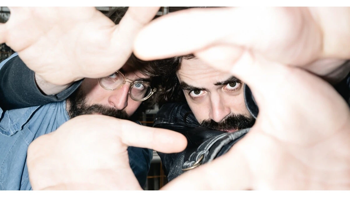 Tenisové kurty plné hudby a undergroundu? Na F2 Live Open Air letos zazáří Cringe Prince, Anna Vaverková nebo Bearded Legend